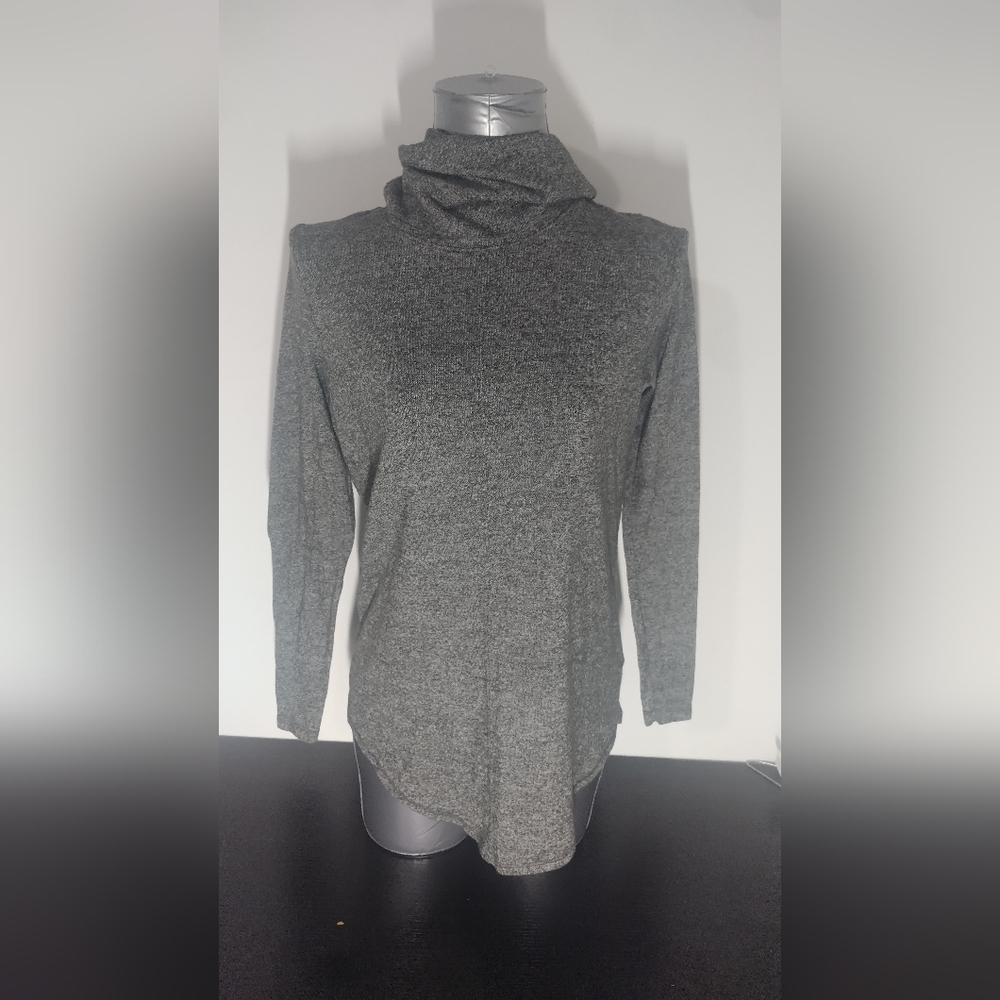 Studio Gray Crewneck Sweater Minimalist Design 63